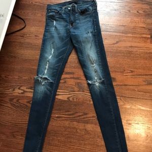 Meet your Posher, Emmy